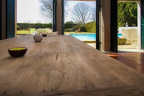 Liiiving in Ofir - Manor Pool House