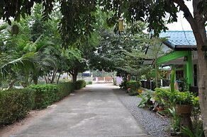 Feel Good Resort