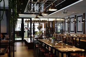 130 Hotel & Residence Bangkok