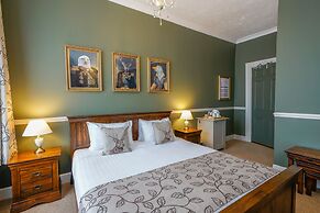 Old Hall Hotel