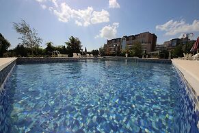 Menada Butterfly Apartments