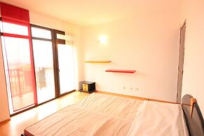 Menada Sunny Hill