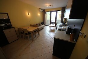Menada Midia Apartments