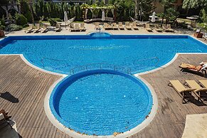 Menada Harmony Suites II Apartments