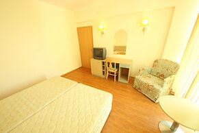 Menada Oasis Resort Apartments
