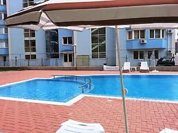 Menada Sunset Beach 4 Apartments