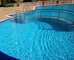 Menada Amadeusz 1 Apartments
