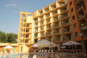 Menada Amadeusz 1 Apartments