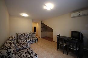 Menada Elit IV Apartments