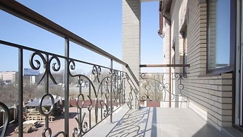 Phlogiston Hotel