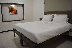 Hotel Sownthariyam