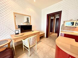 Menada Miramar Palace Apartments
