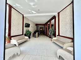 Menada Miramar Palace Apartments