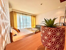 Menada Miramar Palace Apartments
