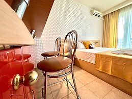 Menada Miramar Palace Apartments
