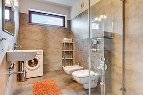 Rent a Flat Apartments - Torunska 18