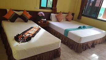 Lanta L.D. Beach Bungalows