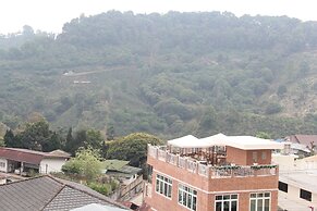 Shin Sane Guesthouse