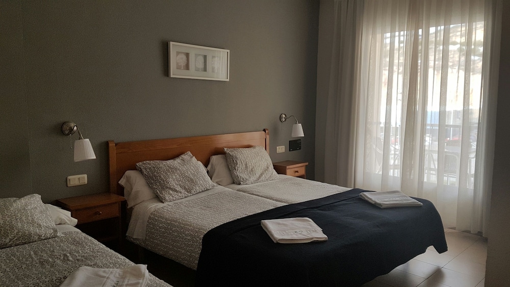 Hotel Avenida Del Sotillo