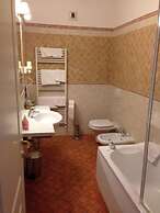 Hotel Barolo