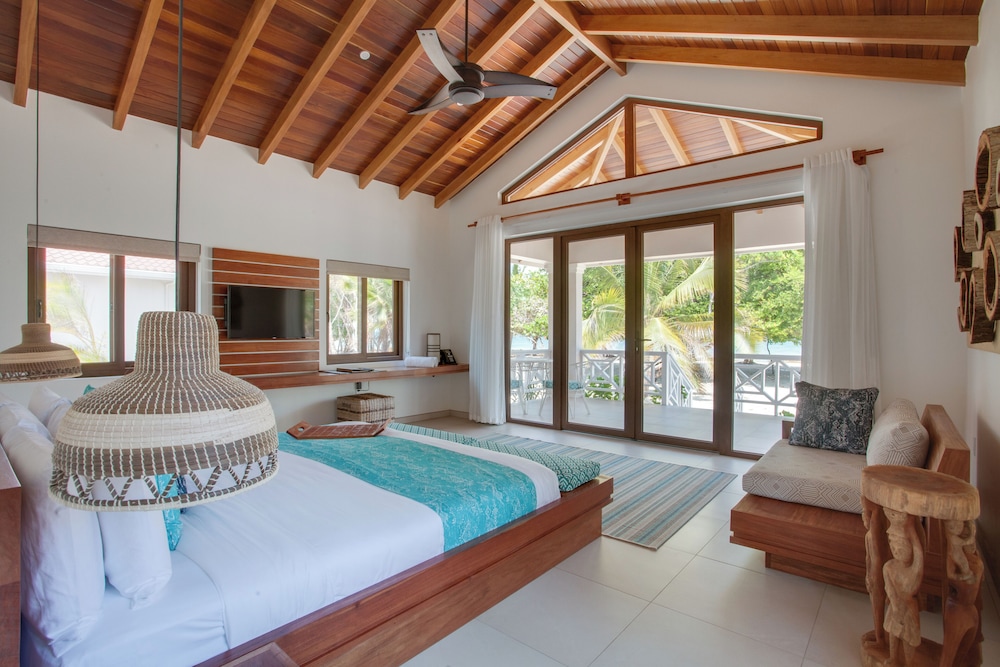Naïa Resort and Spa