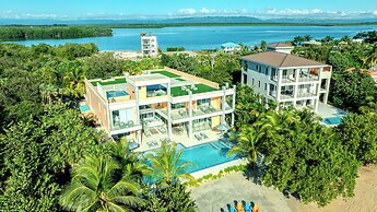 Naïa Resort and Spa