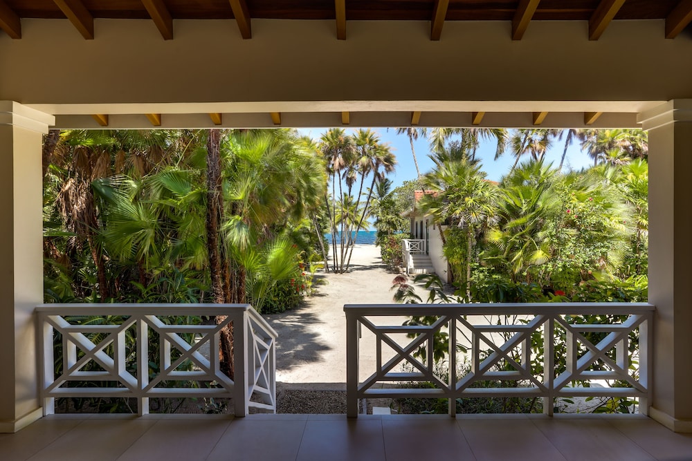 Naïa Resort and Spa