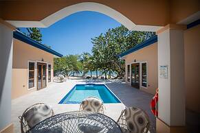Naïa Resort and Spa