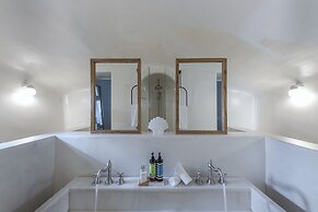 Thera Villas