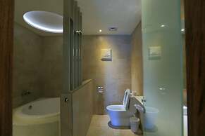 Station 100m B&B