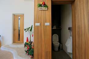 Station 100m B&B