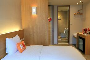 Station 100m B&B