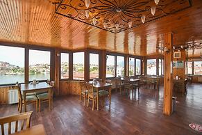 Seymen Hotel
