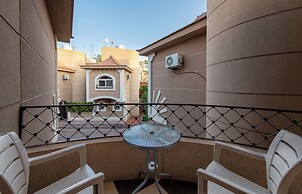 Meral Oasis Hotel Villas