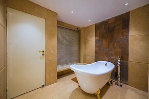 Hotel Holiday Resort