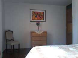 Royal Sweet Dreams Airport B&B