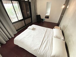 The Frame Guesthouse - Hostel