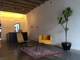 The Frame Guesthouse - Hostel