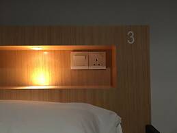 The Frame Guesthouse - Hostel