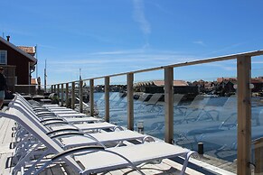 Sea Lodge