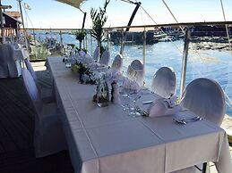 Sea Lodge