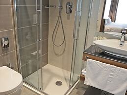 Atlantida Boutique Hotel