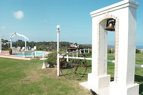 T'Niqua Stable Inn