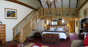 T'Niqua Stable Inn