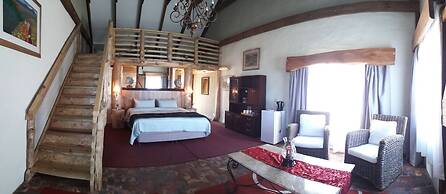 T'Niqua Stable Inn