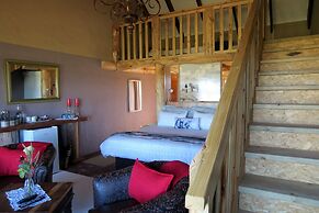 T'Niqua Stable Inn