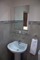 Cinnamon House Bed and Breakfast