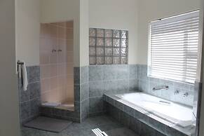Cinnamon House Bed and Breakfast