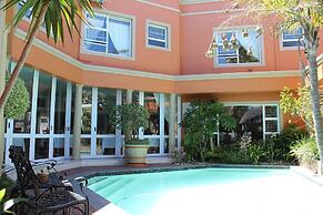 Cinnamon House Bed and Breakfast