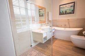 Exquisite Cottage 20